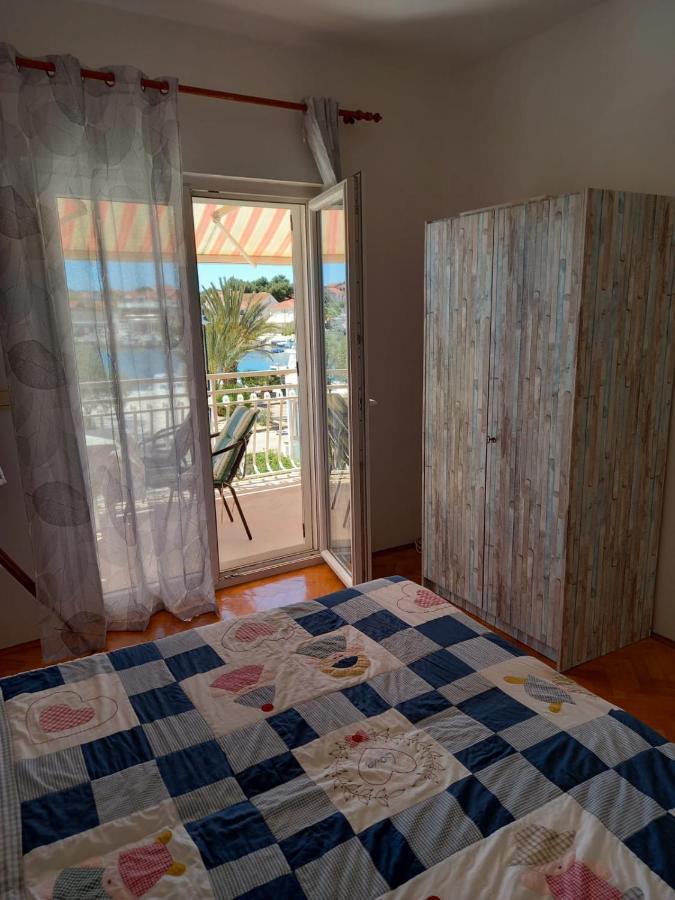Apartman Rebeka Jezera Εξωτερικό φωτογραφία