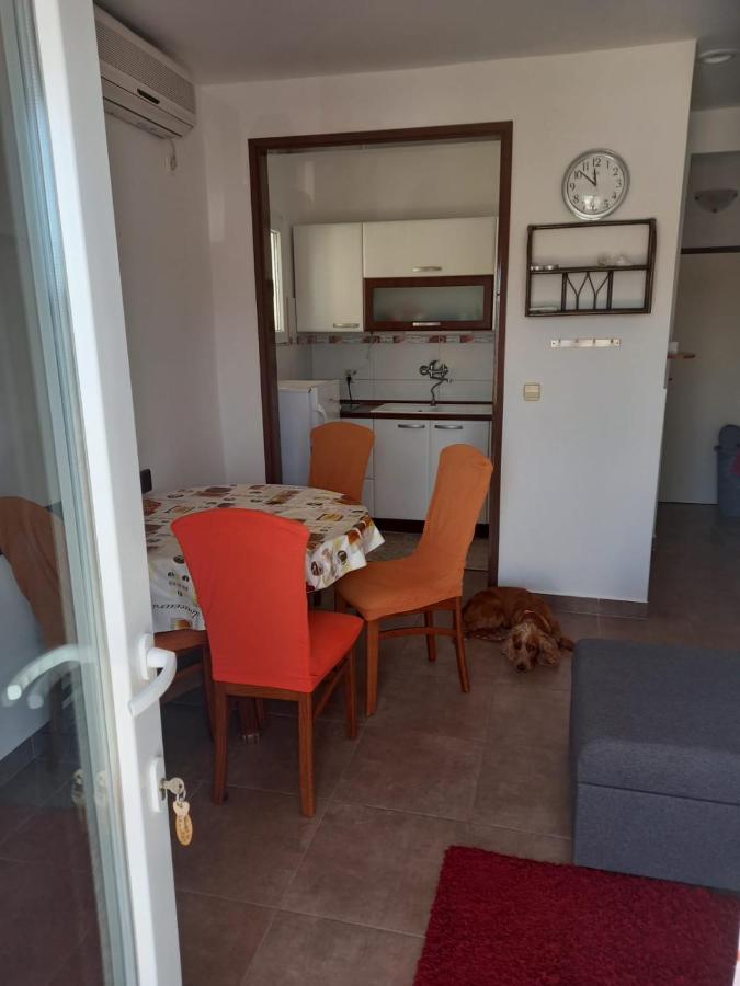 Apartman Rebeka Jezera Εξωτερικό φωτογραφία