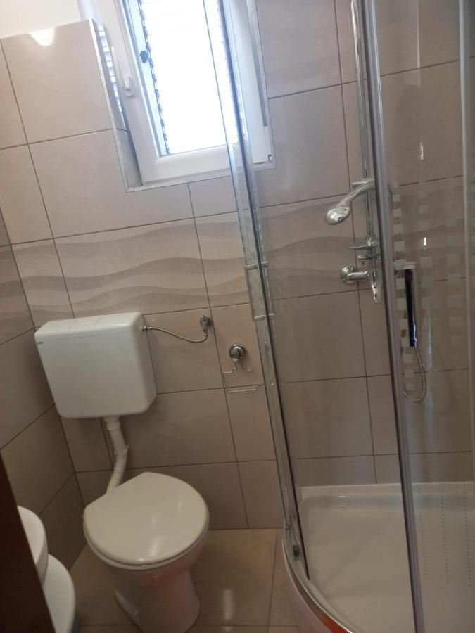 Apartman Rebeka Jezera Εξωτερικό φωτογραφία